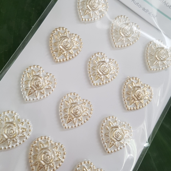 15 pcs 3D Heart Gold Stickers 0.75" In. - Picture 5 of 6